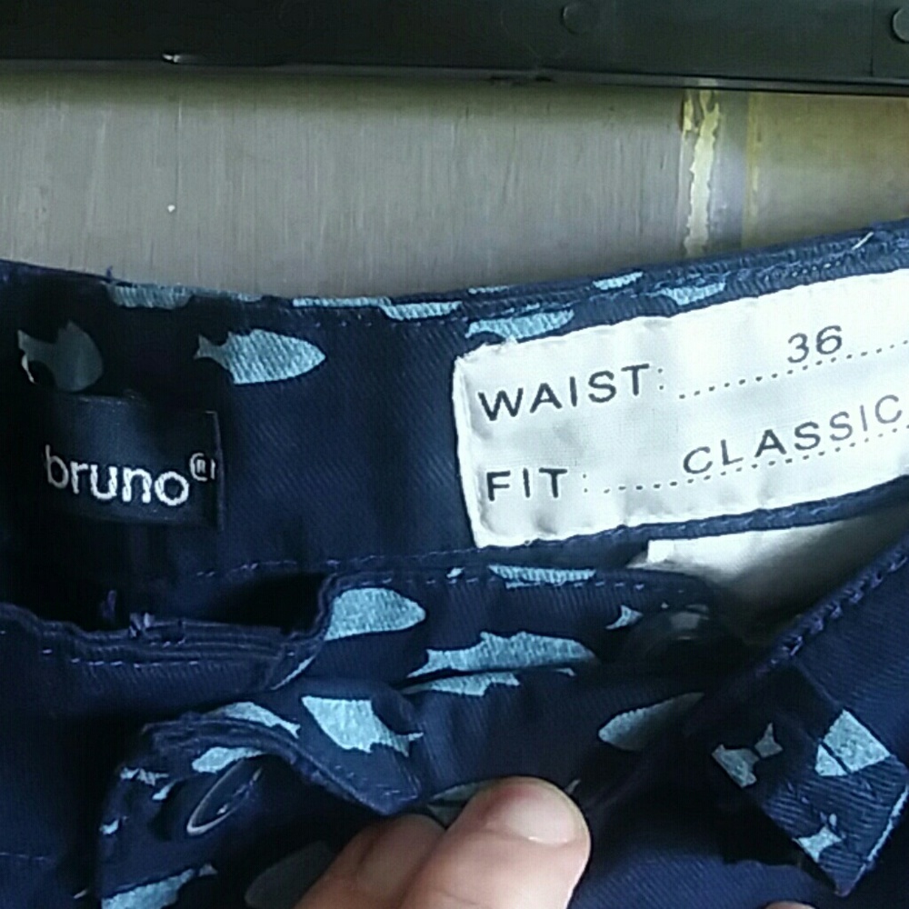Bruno Shorts With Fish - Picture 4 of 5